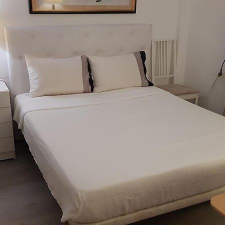 Little Peaceful Retreat Room With Bath, Heating, Terrace, Free Wifi Fridge Easy Parking Μαρμπέλλα Εξωτερικό φωτογραφία