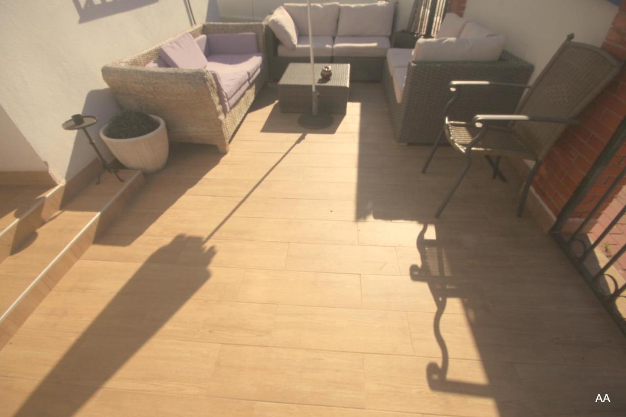 Little Peaceful Retreat Room With Bath, Heating, Terrace, Free Wifi Fridge Easy Parking Μαρμπέλλα Εξωτερικό φωτογραφία
