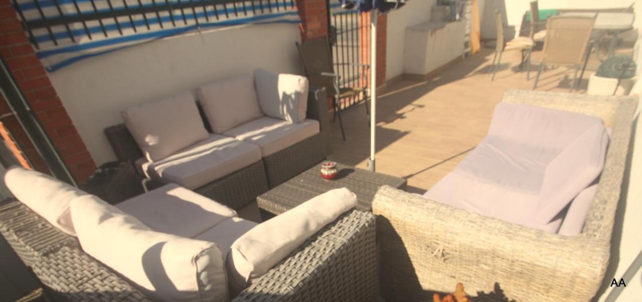 Little Peaceful Retreat Room With Bath, Heating, Terrace, Free Wifi Fridge Easy Parking Μαρμπέλλα Εξωτερικό φωτογραφία