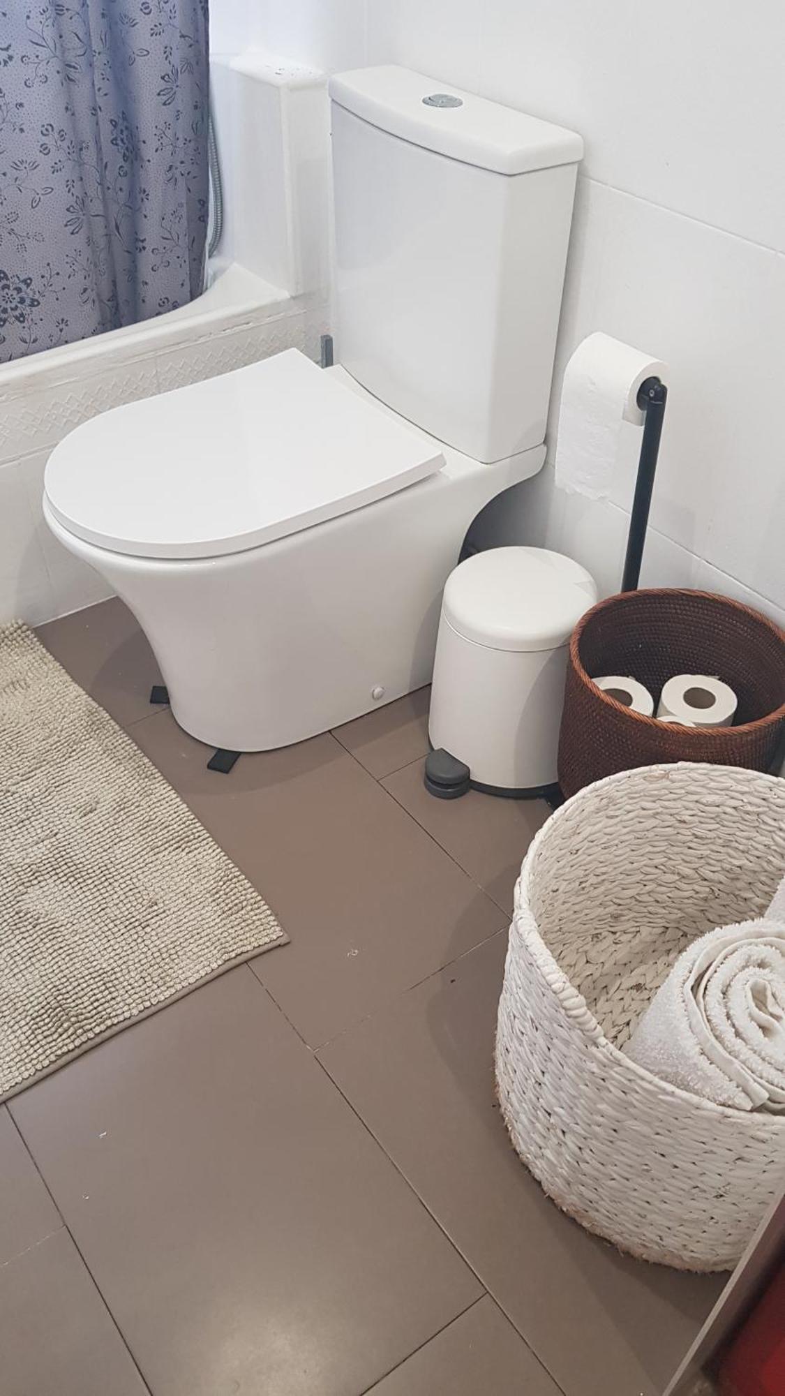 Little Peaceful Retreat Room With Bath, Heating, Terrace, Free Wifi Fridge Easy Parking Μαρμπέλλα Εξωτερικό φωτογραφία